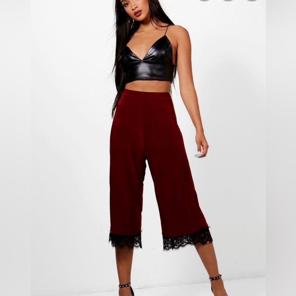 BOOHOO‎ Burgundy Lace Trim Culottes Capri
